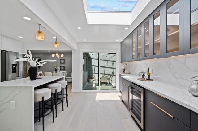 Image 9 of 32 For 727 Crompton Road