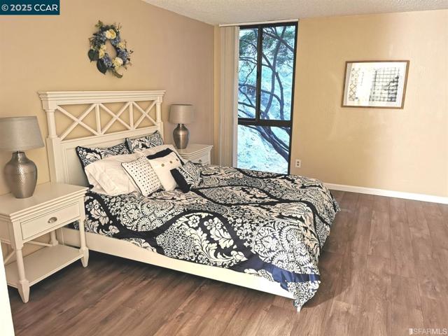Image 20 of 25 For 555 Pierce St  328