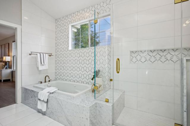 Image 16 of 33 For 998 Governors Bay Drive