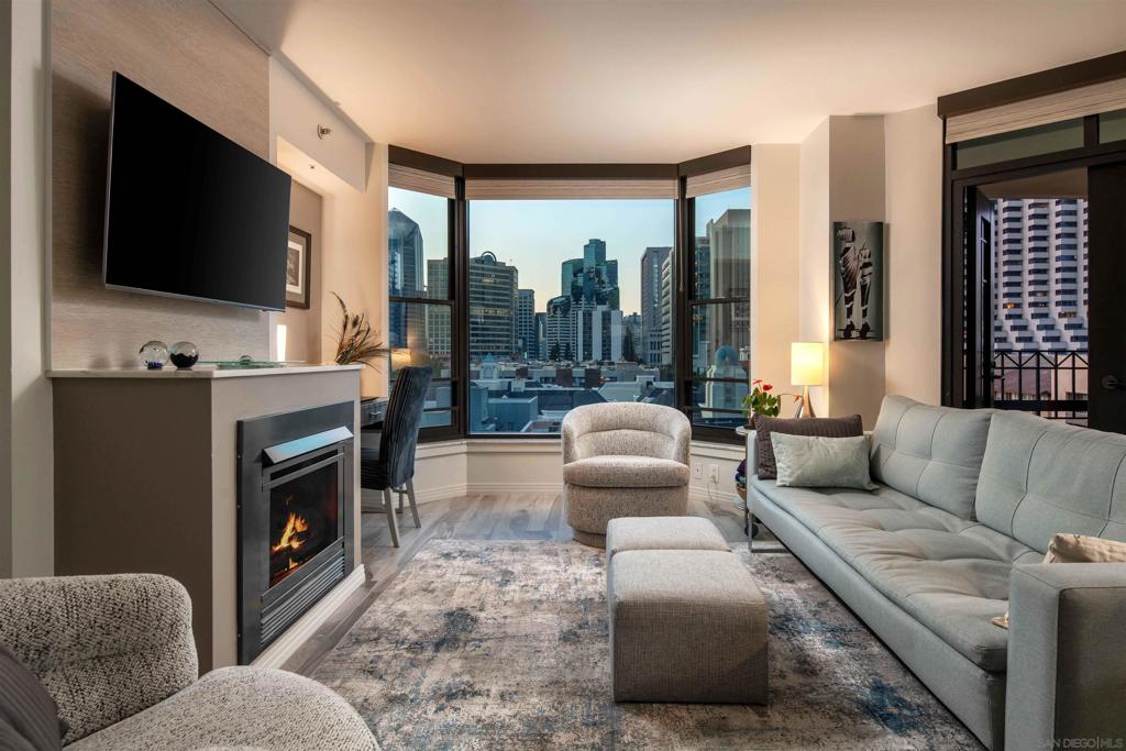 500 W Harbor Drive #805
