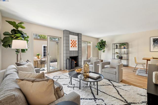 3032 CERRO VISTA, Alameda CA: https://media.crmls.org/mediaz/f410b87f-f3ee-422f-ab21-dac13653b802.jpg