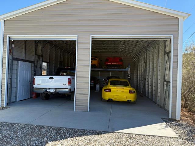 16680 Valley Hi Drive, Banning CA: https://media.crmls.org/mediaz/f410f48b-4dec-4070-bae0-71874204e037.jpg