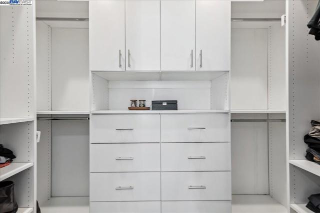 3933 Eminence St, Dublin CA: https://media.crmls.org/mediaz/f411ab84-eeaf-46b5-9d6b-4a76650982ef.jpg