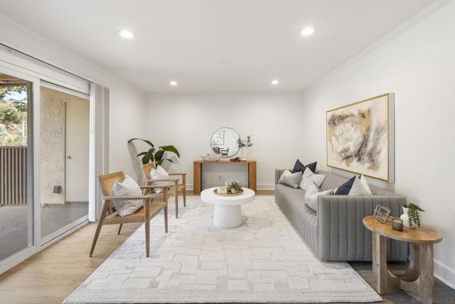 Image 2 of 40 For 8503 Villa La Jolla Dr E