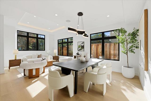 852 La Para Avenue, Palo Alto CA: https://media.crmls.org/mediaz/f411bb25-726d-4276-863a-5d85cebf768a.jpg