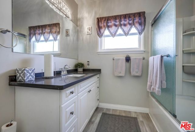 1060 E 45th Way, Long Beach CA: https://media.crmls.org/mediaz/f411beb9-98a8-4df3-9ea5-c616b00c978c.jpg