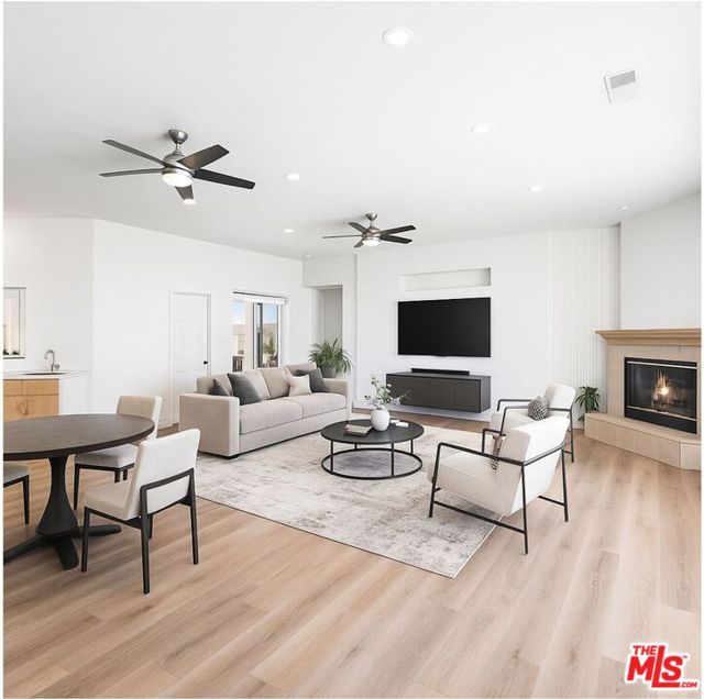 42094 W 21st Street, Lancaster CA: https://media.crmls.org/mediaz/f411c36e-3cb8-4e9d-a697-fc4a02debf8f.jpg