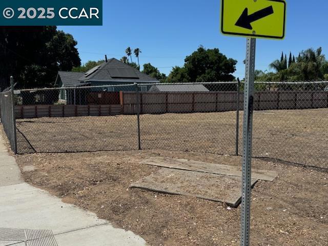 201 Ohara, Oakley CA: https://media.crmls.org/mediaz/f411ce0b-d33f-4935-a9a0-b50dbdf92232.jpg
