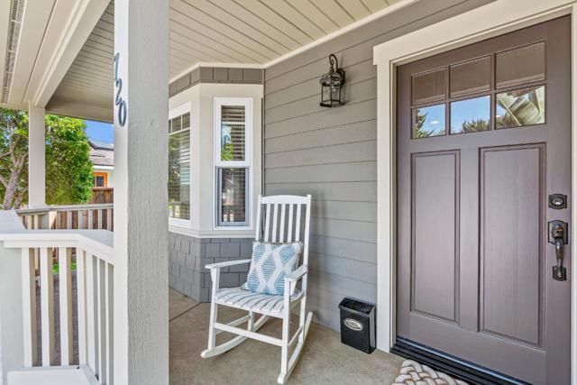 720 Gilroy Drive, Capitola CA: https://media.crmls.org/mediaz/f4126286-e0f7-467a-af6e-28a5eed9f442.jpg