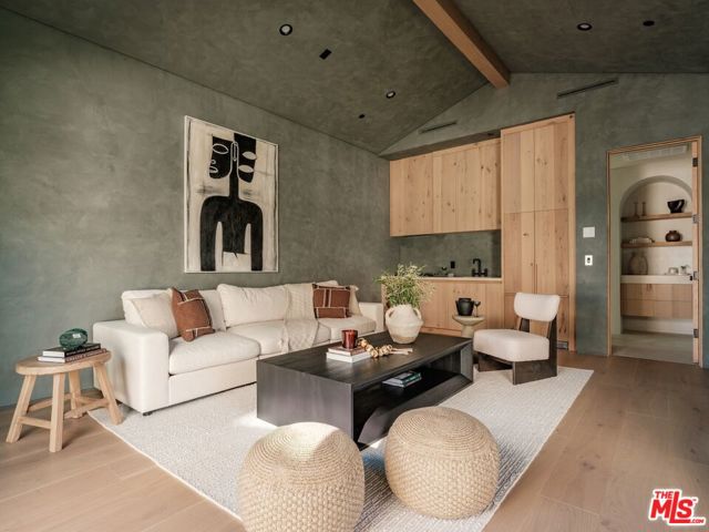 Image 57 of 69 For 11746 Blix Street