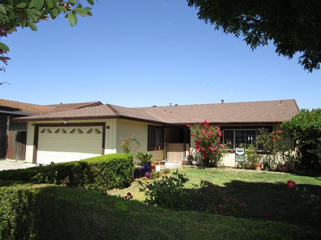 271 Carnoble Drive