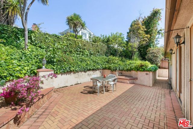 Drew Fenton | 601 N Marquette Street Pacific Palisades CA | MLS: 6788654