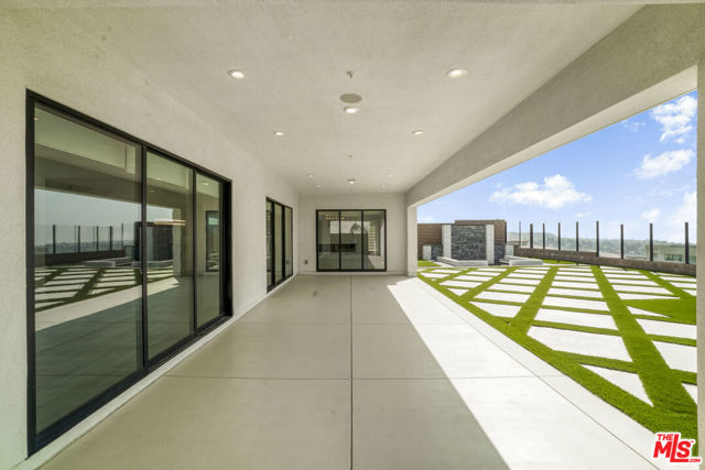 20188 W Marlow Lane, Porter Ranch CA: https://media.crmls.org/mediaz/f414248e-8ffe-4e55-8ef4-ca5b18d13895.jpg