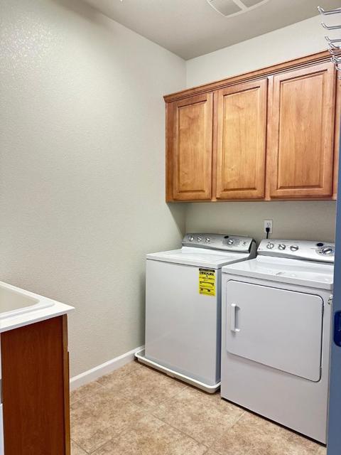 10526 Seahorn Drive, Stockton CA: https://media.crmls.org/mediaz/f4151362-2ce5-4679-bff4-12bfd1a0a0a7.jpg