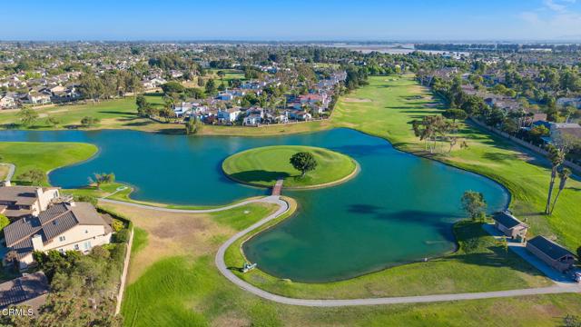 2106 Fox Den Court, Oxnard CA: https://media.crmls.org/mediaz/f415fac1-8958-47a3-a2d3-b7f8edb023b5.jpg