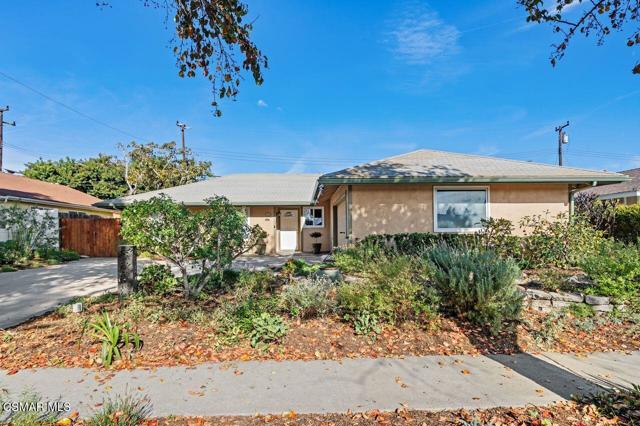 3359 Ridden Street, Camarillo CA: https://media.crmls.org/mediaz/f4161e36-2064-476c-bf83-f10e969f7764.jpg