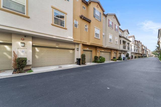590 Cedarville Lane, San Jose CA: https://media.crmls.org/mediaz/f4162e7a-5932-448f-97f1-831a30a8e123.jpg