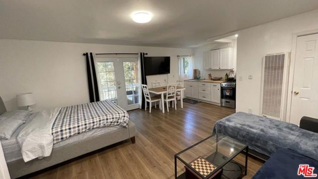 29160 Arrowhead Drive, Cedar Glen CA: https://media.crmls.org/mediaz/f416acc3-a4aa-4ce1-88b5-c1ab6464a162.jpg