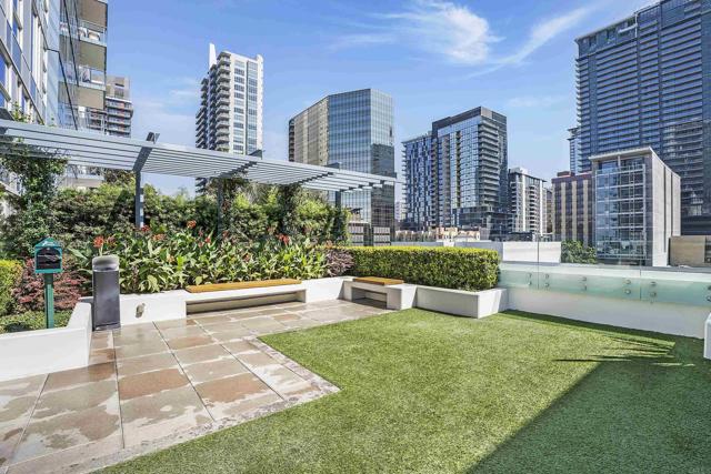 Image 33 of 56 For 1388 Kettner Blvd  1703