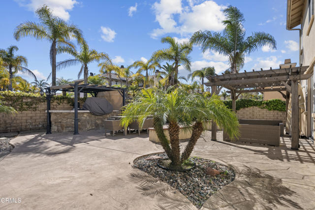 2012 Keltic Lodge Drive, Oxnard CA: https://media.crmls.org/mediaz/f418960d-d612-4b2d-a9c2-68bf669d9f8f.jpg
