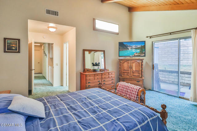 11820 Doral Avenue, Porter Ranch CA: https://media.crmls.org/mediaz/f418a8a6-56b2-4836-8eeb-bae78e68313d.jpg