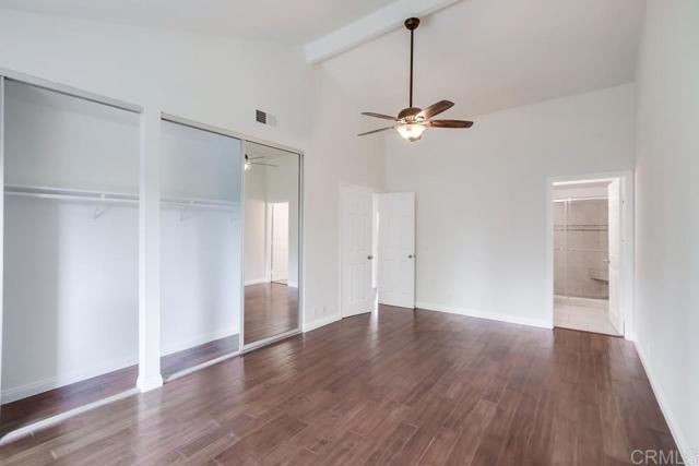 8037 Caminito Mallorca, La Jolla CA: https://media.crmls.org/mediaz/f418bebc-0ff2-4b66-8d19-e108fc3aec60.jpg