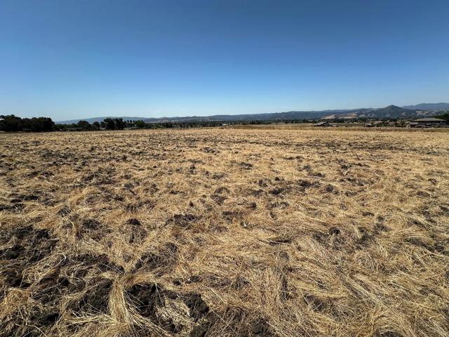 0 Mira Lagos Drive, Morgan Hill CA: https://media.crmls.org/mediaz/f418e49f-c097-4b56-b0ba-b8fb8ea093ca.jpg