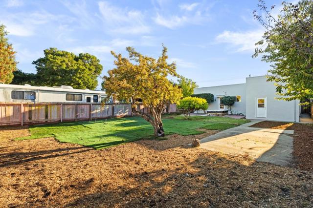 223 S Humboldt Street, San Mateo CA: https://media.crmls.org/mediaz/f4192554-6127-488b-9d25-3096cfdb3ce9.jpg