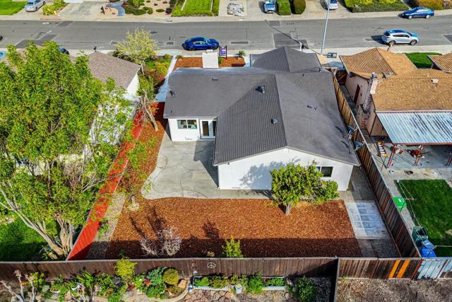 2877 Pelican Drive, Union City CA: https://media.crmls.org/mediaz/f4192784-9bf3-4536-85a8-3e8e4085815d.jpg