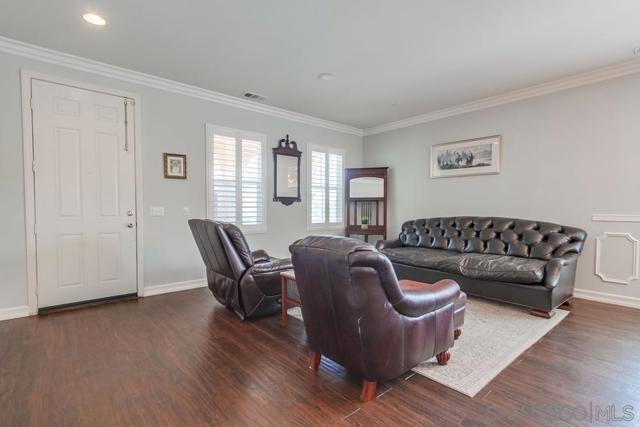 908 Hydra Ct, San Marcos CA: https://media.crmls.org/mediaz/f419be5c-498c-463c-b4de-59b9ca7e1b0b.jpg