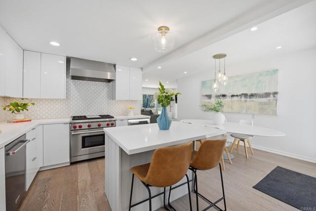 Detail Gallery Image 15 of 32 For 637 N Rios Ave, Solana Beach,  CA 92075 - 4 Beds | 1/1 Baths