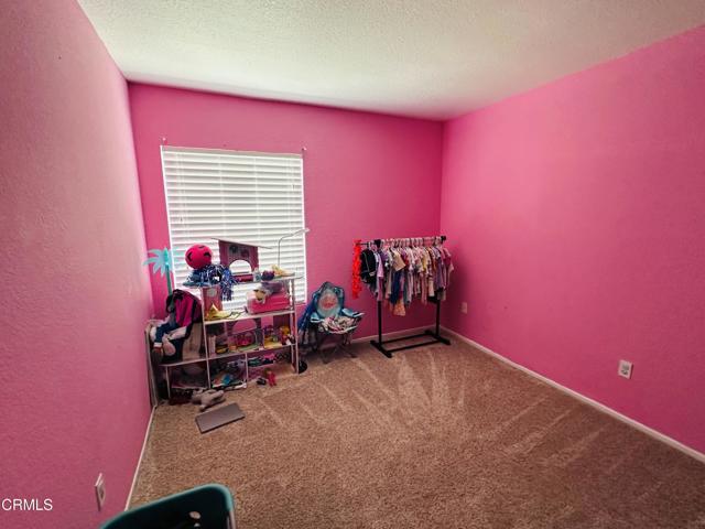 15711 Garnet, Victorville CA: https://media.crmls.org/mediaz/f41aa471-385e-411f-80c5-40a59ce46a34.jpg