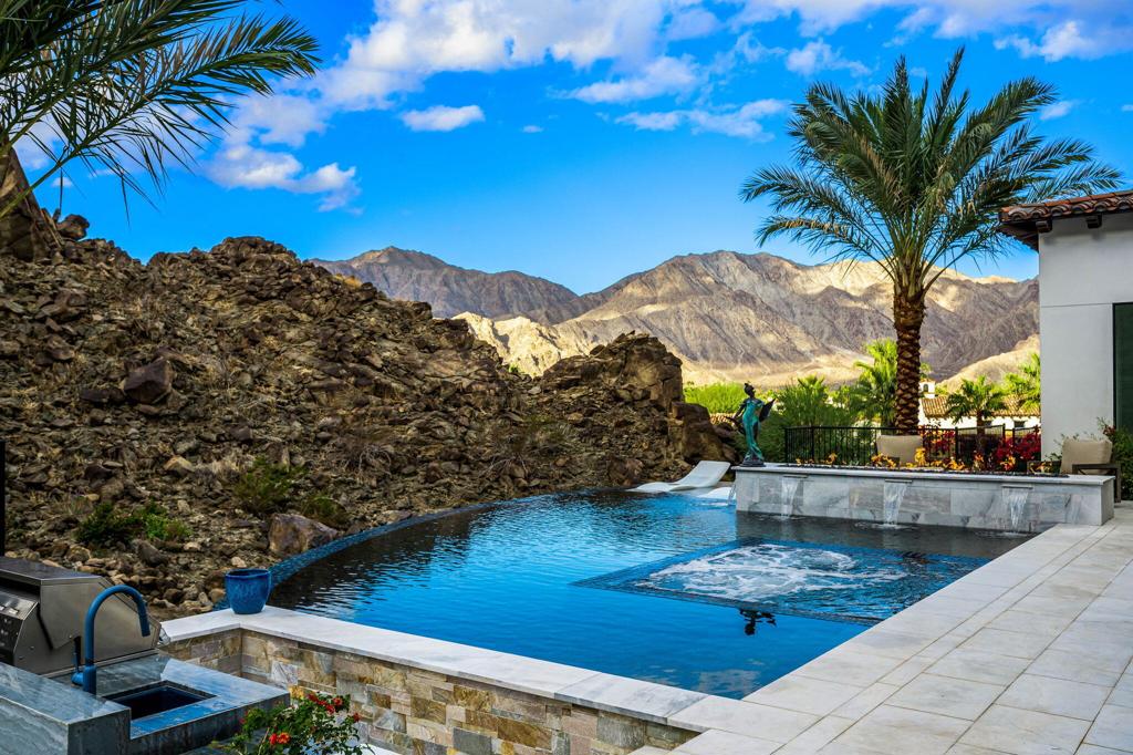 MLS #219138802DA image #29