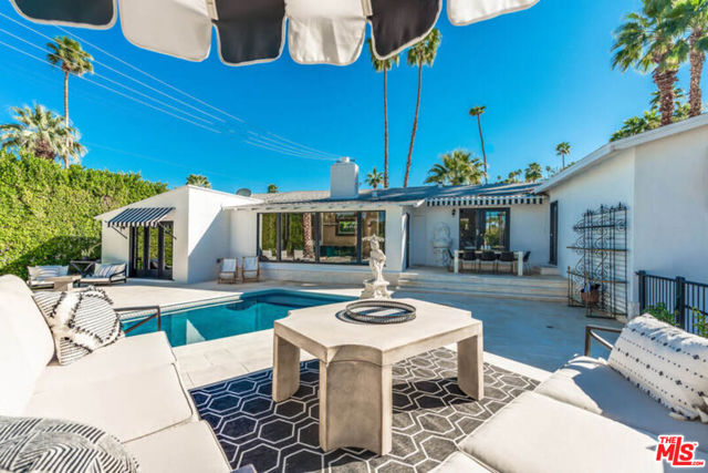 148 W Camino Descanso, Palm Springs, CA 92264