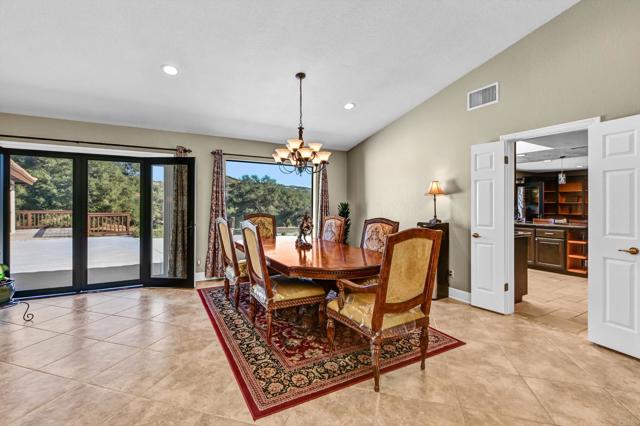 33140 Lilac Road, Valley Center CA: https://media.crmls.org/mediaz/f41b767e-c9da-4766-910d-92e834f51e0a.jpg
