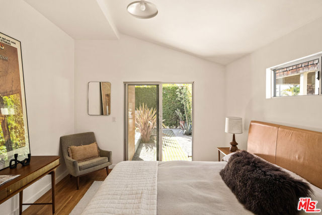 1076 Palms Boulevard photo 12