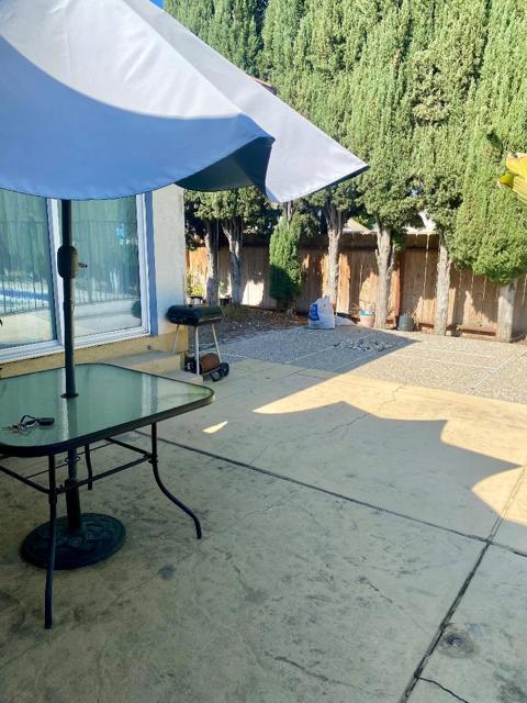 55 Carmel Way, Tracy CA: https://media.crmls.org/mediaz/f41d96b7-2028-4e45-b6d7-3c9601aca76c.jpg