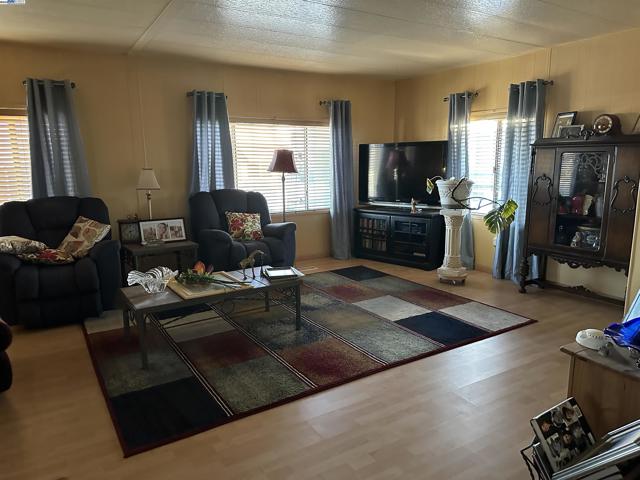 4141 Deep Creed Rd., Fremont CA: https://media.crmls.org/mediaz/f41db16d-e3e3-44f8-8852-fbfc9b0d29d8.jpg