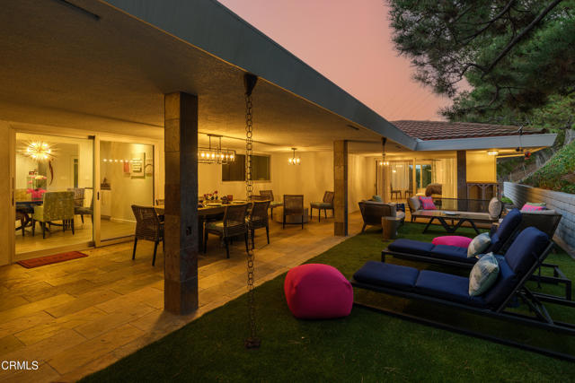 3351 Country Club Drive, Glendale CA: https://media.crmls.org/mediaz/f41ee040-88a1-4a2c-a7ea-c0adc51f2b6c.jpg