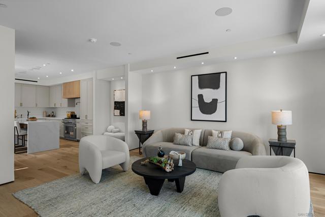 242 Playa Del Norte St, La Jolla CA: https://media.crmls.org/mediaz/f41ff4b6-9647-4a45-ab93-d7ab891ee015.jpg