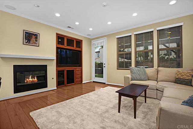 Detail Gallery Image 13 of 43 For 13518 Moonflower Meadows Trail, San Diego,  CA 92130 - 3 Beds | 2/1 Baths