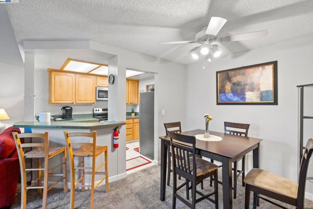 Image 3 of 16 For 25930 Kay Ave  301