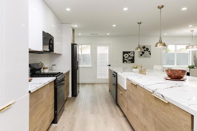 Detail Gallery Image 15 of 68 For 4380 Rolfe Rd, San Diego,  CA 92117 - 3 Beds | 2 Baths