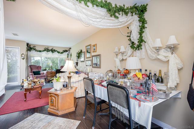 3839 Vista Campana S, Oceanside CA: https://media.crmls.org/mediaz/f42411d5-2478-439d-b74a-10deb97ea813.jpg