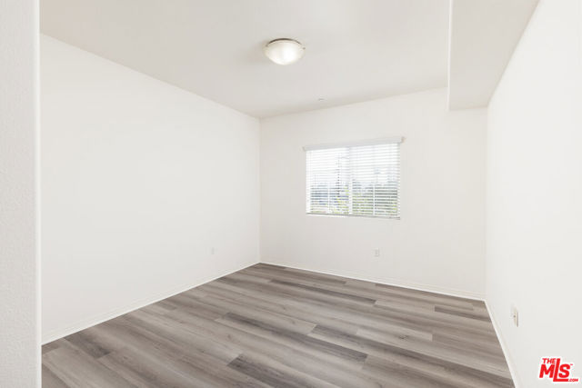 1408 W WASHINGTON Boulevard, Los Angeles CA: https://media.crmls.org/mediaz/f42413d9-4cb3-40f5-aeee-c840a3b70ad2.jpg