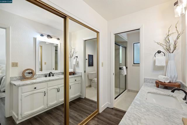 5104 Alhambra Valley Rd, Martinez CA: https://media.crmls.org/mediaz/f42441a1-9678-43b7-b429-67802ea2affe.jpg