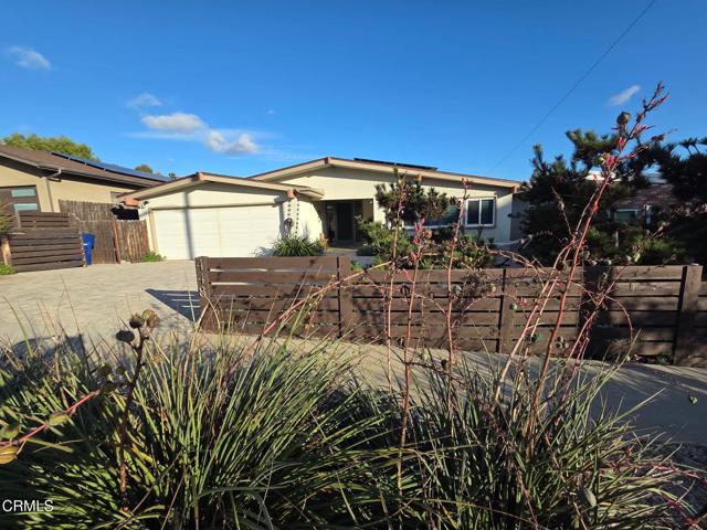 Detail Gallery Image 2 of 46 For 448 Court Ave, Ventura,  CA 93003 - 3 Beds | 2/1 Baths