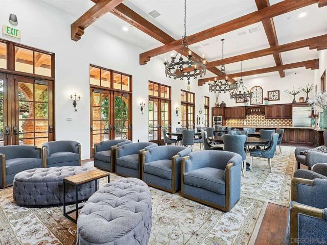 6839 Helenite Pl, Carlsbad CA: https://media.crmls.org/mediaz/f424e31a-6eec-42b9-9994-5174558a4ed3.jpg