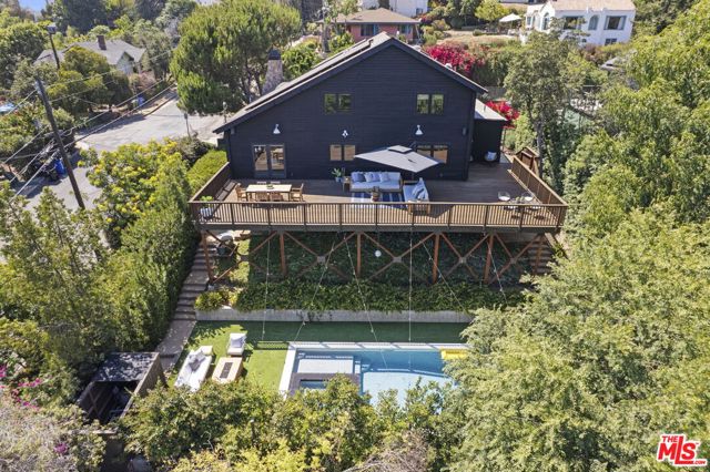 2304 Vestal Avenue, Los Angeles CA: https://media.crmls.org/mediaz/f4250b47-f42b-477e-b78b-2b92fb8159e9.jpg