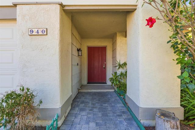 Detail Gallery Image 3 of 34 For 940 Stern Ln, Oxnard,  CA 93035 - 4 Beds | 2/1 Baths